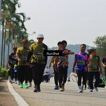 Runner Photo 7056231