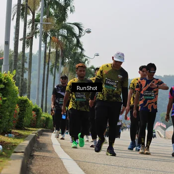 Runner Photo 7056233
