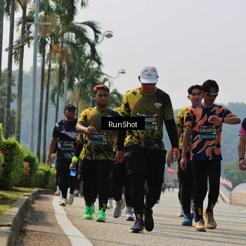 Runner Photo 7056234