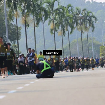 Runner Photo 7056238