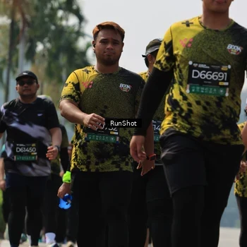 Runner Photo 7056255