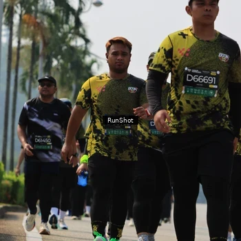 Runner Photo 7056256