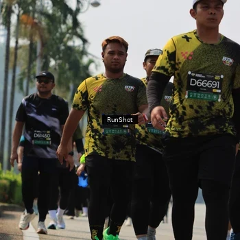 Runner Photo 7056257