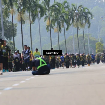 Runner Photo 7056263