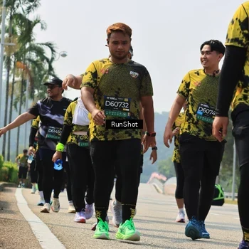 Runner Photo 7056291