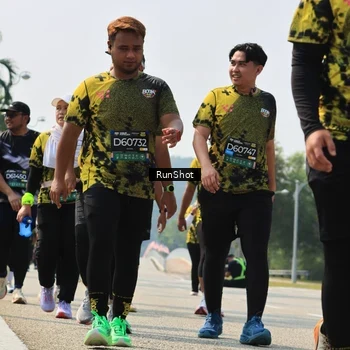 Runner Photo 7056292