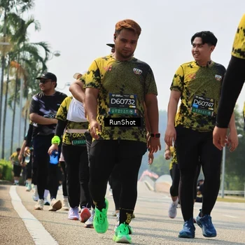 Runner Photo 7056293