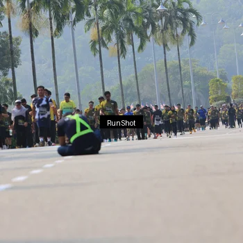 Runner Photo 7056296