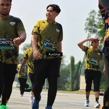 Runner Photo 7056302