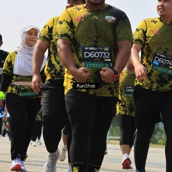 Runner Photo 7056312