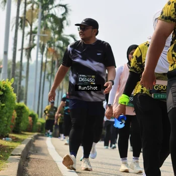 Runner Photo 7056319