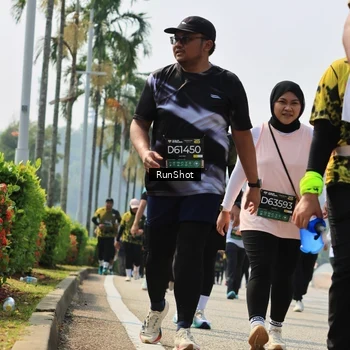 Runner Photo 7056322