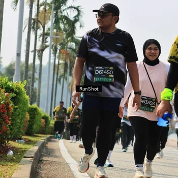Runner Photo 7056323