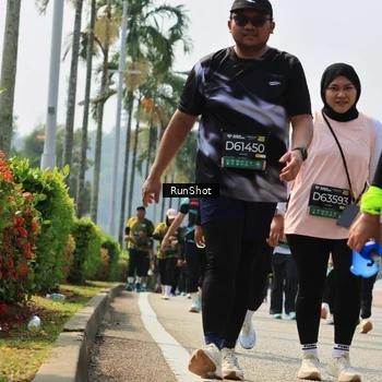 Runner Photo 7056325