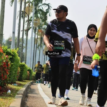 Runner Photo 7056328
