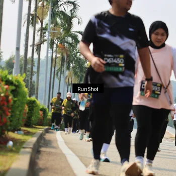 Runner Photo 7056330