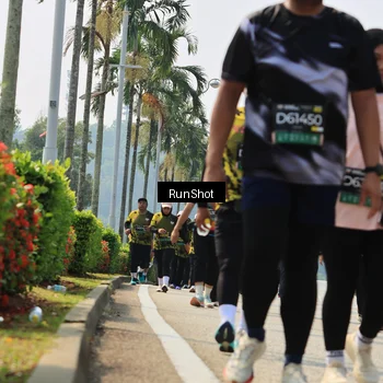 Runner Photo 7056332