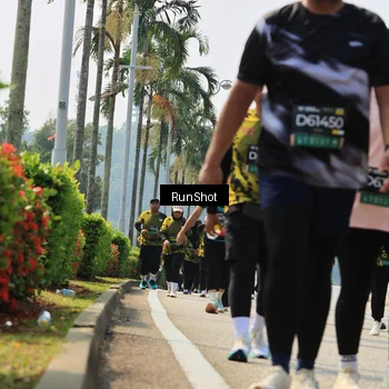 Runner Photo 7056334