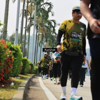 Runner Photo 7056346