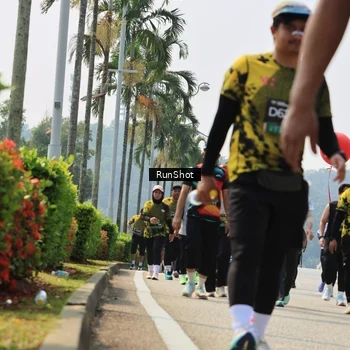 Runner Photo 7056354