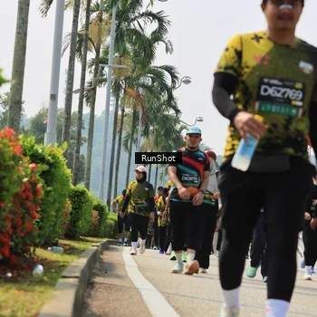 Runner Photo 7056355