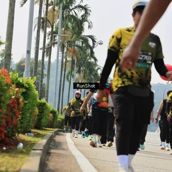 Runner Photo 7056356