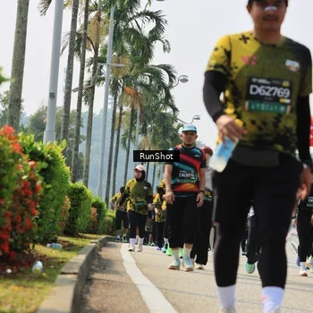 Runner Photo 7056357