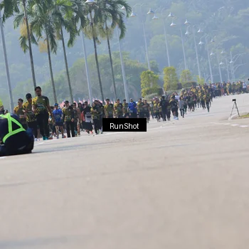 Runner Photo 7056369