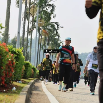 Runner Photo 7056370