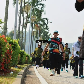 Runner Photo 7056371