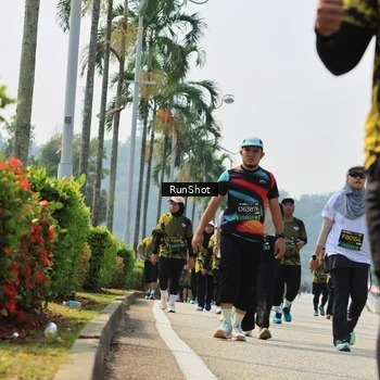 Runner Photo 7056373