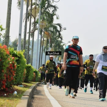 Runner Photo 7056379