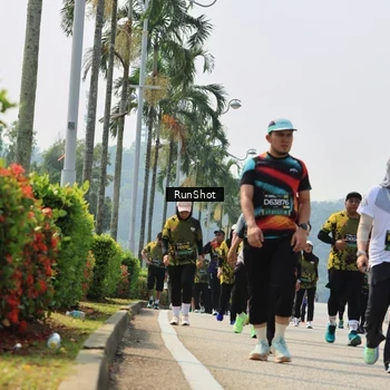 Runner Photo 7056385