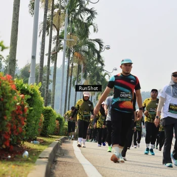 Runner Photo 7056388