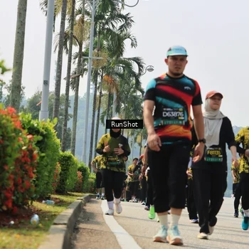 Runner Photo 7056403