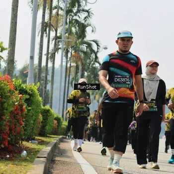 Runner Photo 7056410