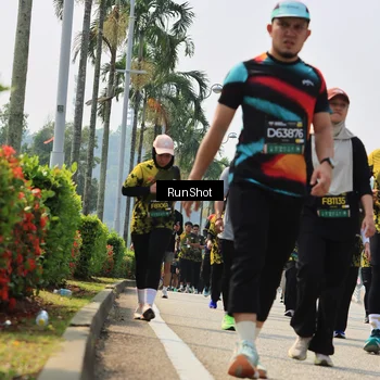 Runner Photo 7056416