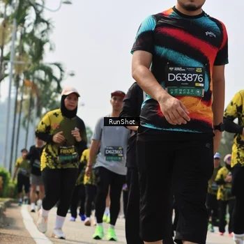 Runner Photo 7056423