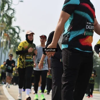 Runner Photo 7056426