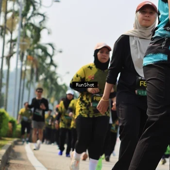 Runner Photo 7056436