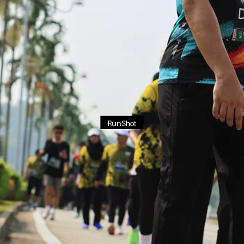 Runner Photo 7056441