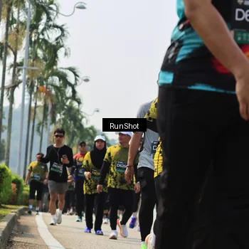 Runner Photo 7056445