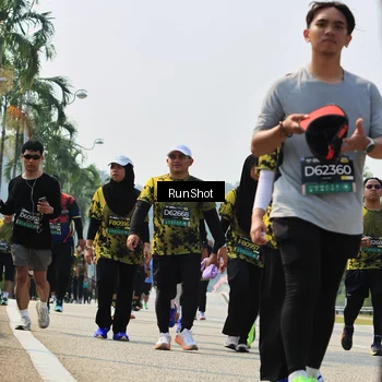 Runner Photo 7056465