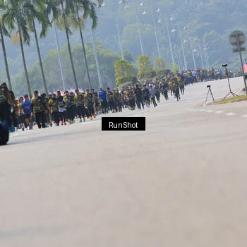 Runner Photo 7056516