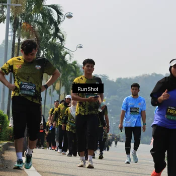 Runner Photo 7056553
