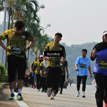 Runner Photo 7056558