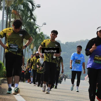 Runner Photo 7056559