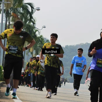 Runner Photo 7056561