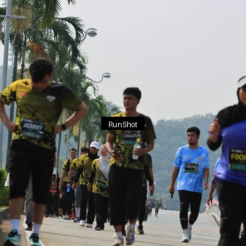 Runner Photo 7056564