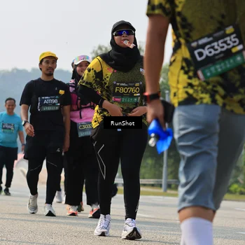 Runner Photo 7056591